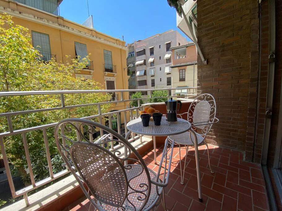 Piso En El Centro De Granada. Parking Opcional Apartamento Exterior foto