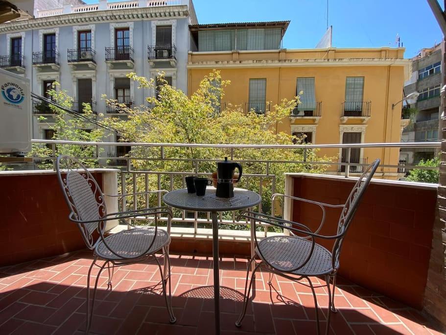 Piso En El Centro De Granada. Parking Opcional Apartamento Exterior foto